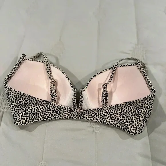 🔥Bikini top. Animal print, underwire support, like new! - Picture 5 of 5